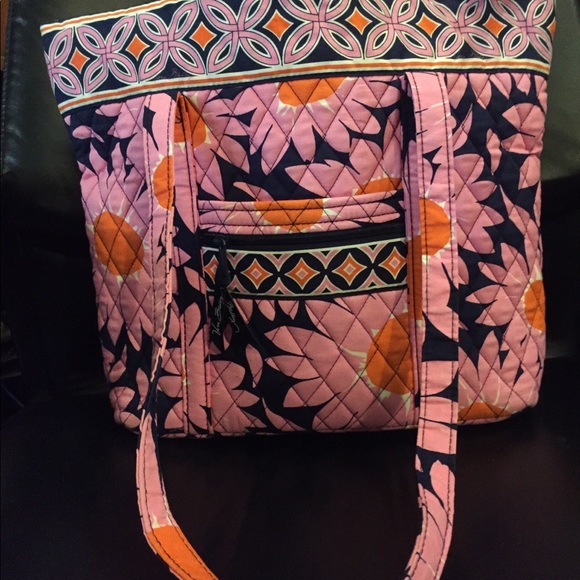 Vera Bradley Handbags - Vera Bradley iconic tote